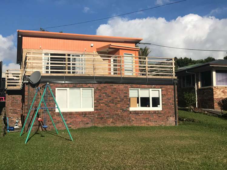 27 Highland Avenue Titirangi_18