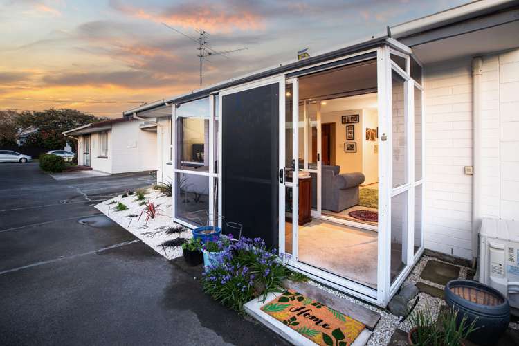 2/188 Hastings Street East Waltham_27