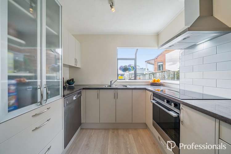 13 Otamarau Grove Maungaraki_6