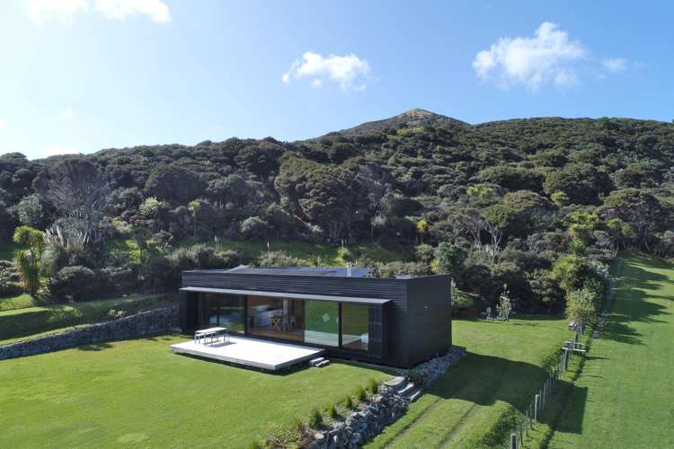 75 Greenside Road, Medlands Beach Great Barrier Island_14