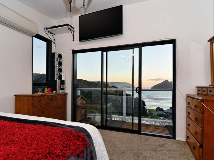 2a Foster Avenue Huia_12