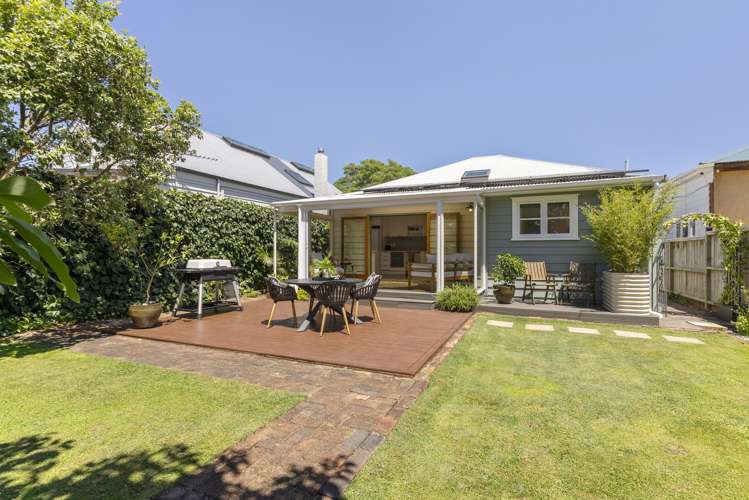 7 Kapai Road Devonport_22