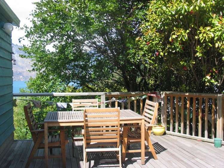 61 Arawata Terrace Fernhill/Sunshine Bay_11