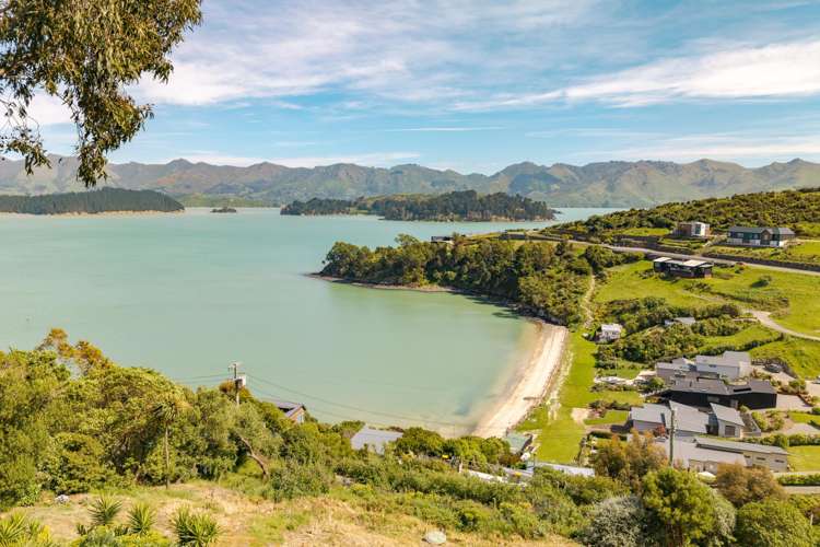326 and 328 Marine Drive Charteris Bay_10