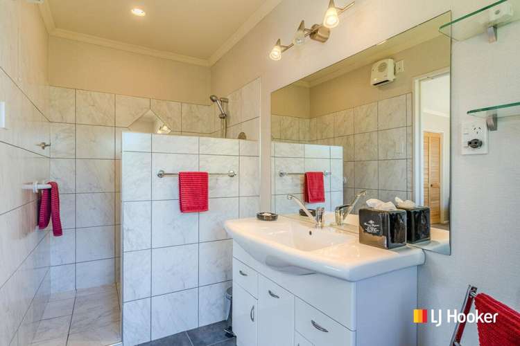 41 Mcintosh Road Brighton_18