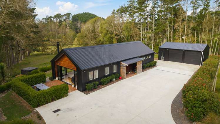 685 Inland Road_0