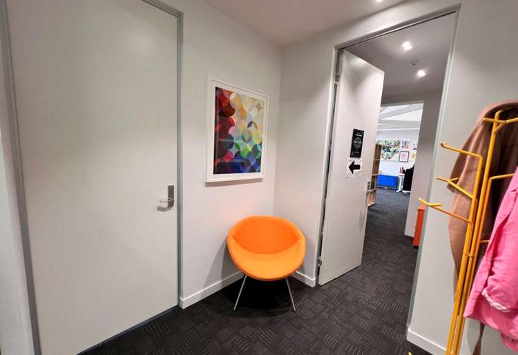 160 Broadway Newmarket_10