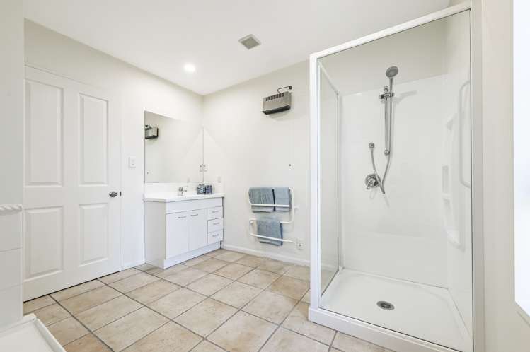 85 Pages Road Allenton_18