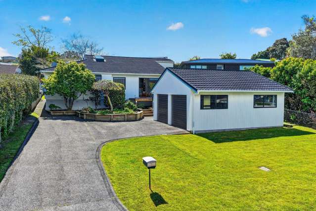 PRIME RED BEACH FAMILY HOME!