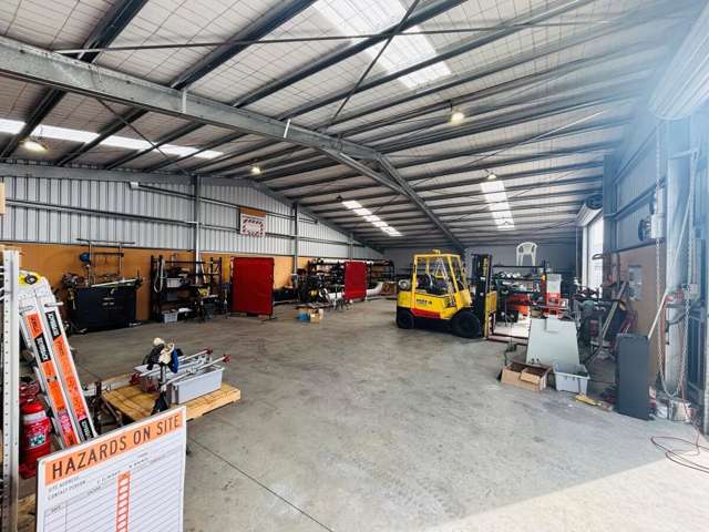 300m&sup2; Warehouse for Lease - Onekawa