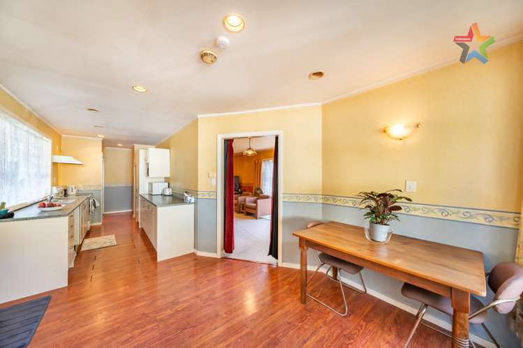 21 Thomson Grove Stokes Valley_5