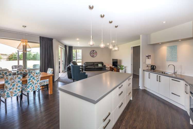 10 Grangewood Drive Lincoln_5