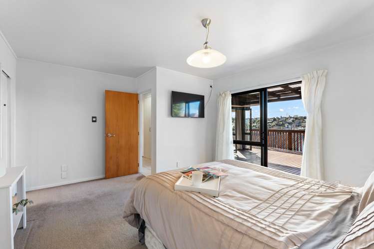 10 Camilla Grove Totara Vale_14