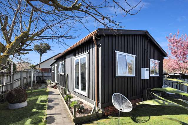 Cute Two Bedroom Cottage