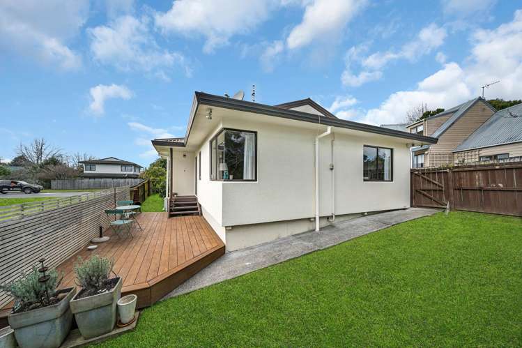 1/27 Lochend Place Highland Park_16
