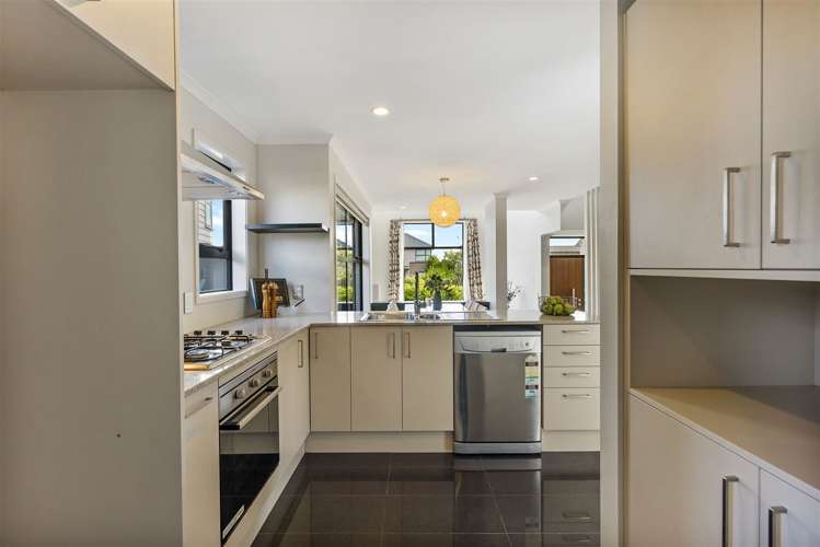 6 Hirimate Place Flat Bush_6