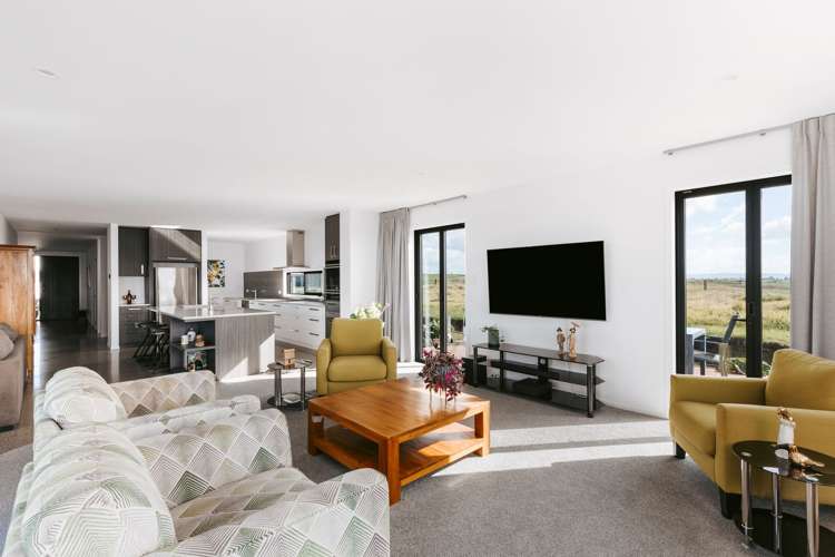 63 Omega Place Coastlands_10