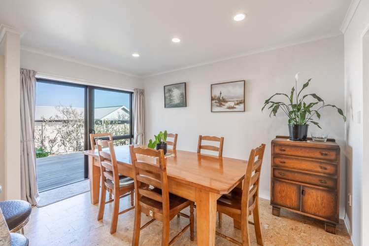 84 Burwood Road_5