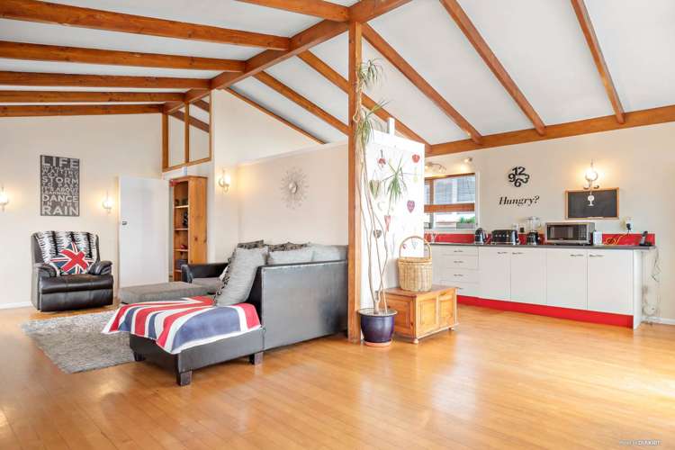 12 Mcfadzean Drive Blockhouse Bay_6