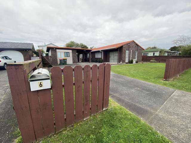 4 Bedroom Family Home - Papakura