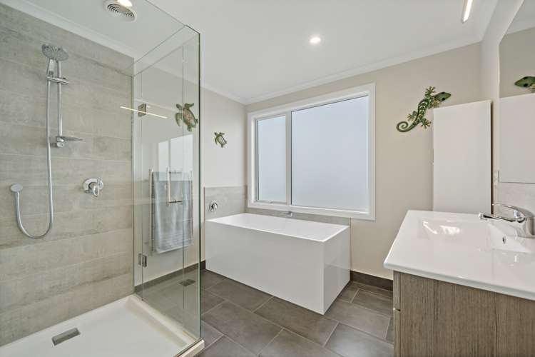 37 Maygrove Drive Orewa_17