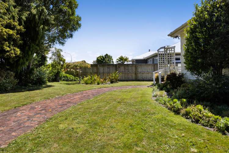 114 Brecon Road Stratford_43