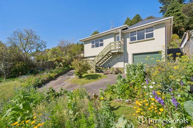 57 Coast Road Wainuiomata_1