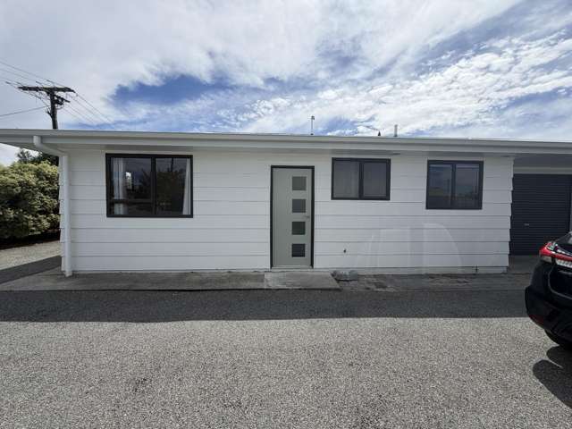 Modern 2-Bedroom Unit for Rent in Redwoodtown, Blenhei