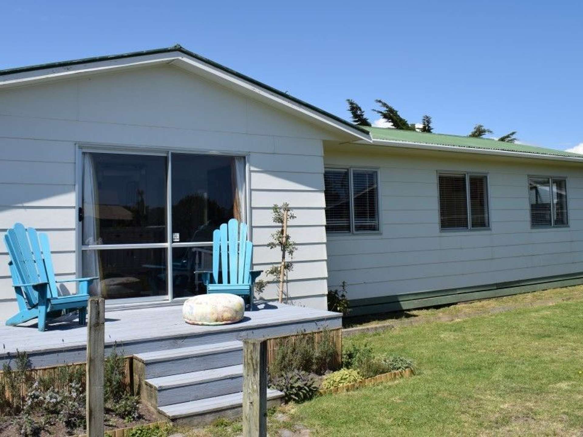 13 Simcox Street Otaki Beach_0