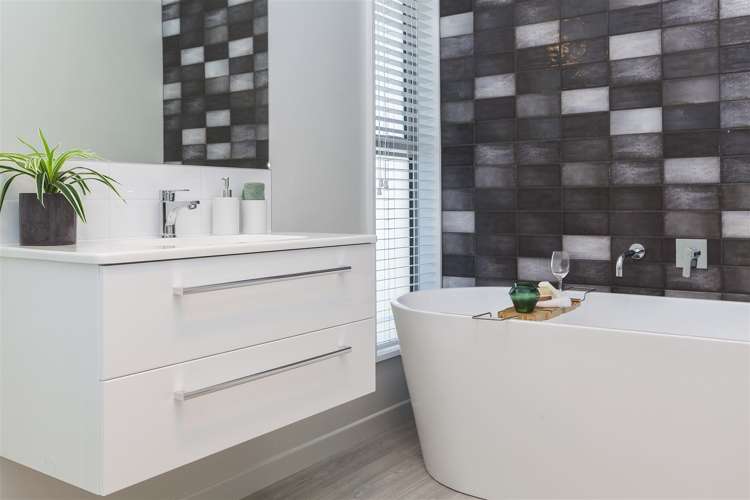 7 Kingsbridge West Burwood_19