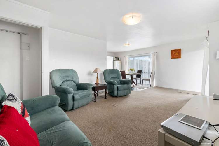 2/51 Redcrest Avenue Red Hill_7