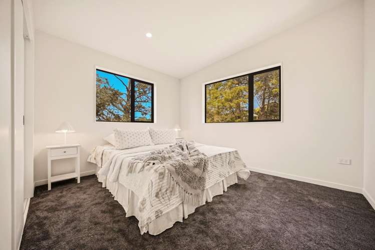 27A Fairmount Road Titirangi_26