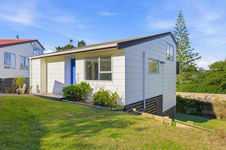 4/49 Lancaster Road Beach Haven_18