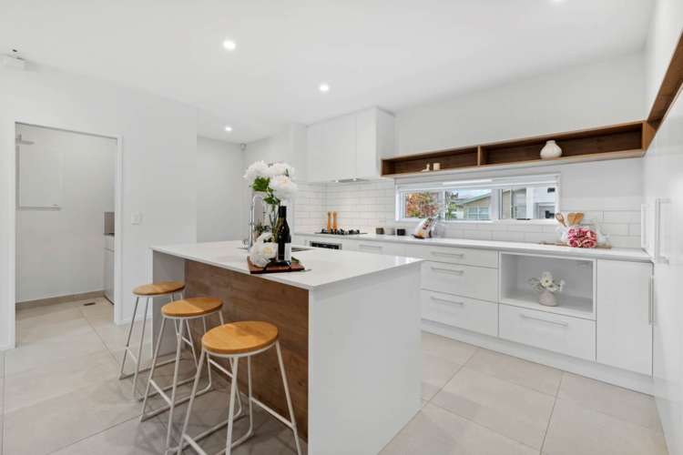 32 Brookview Drive_1