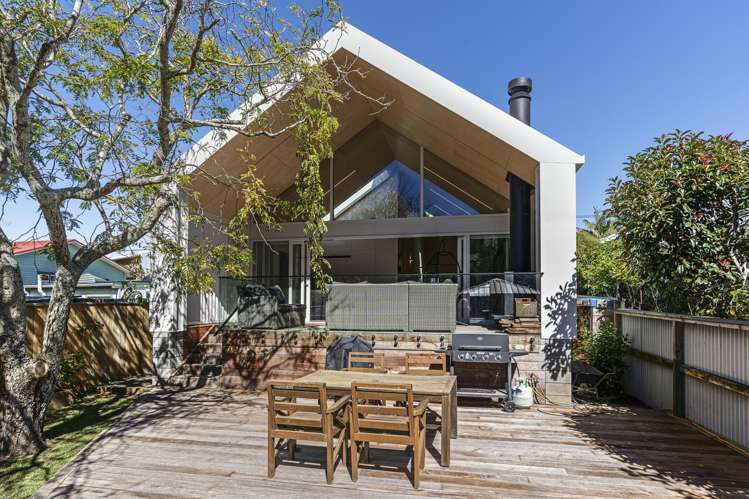 6 Aubrey Street New Plymouth Central_19