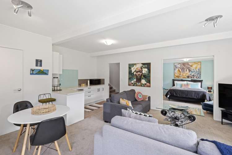 9 Mark Williams Place Clevedon_17