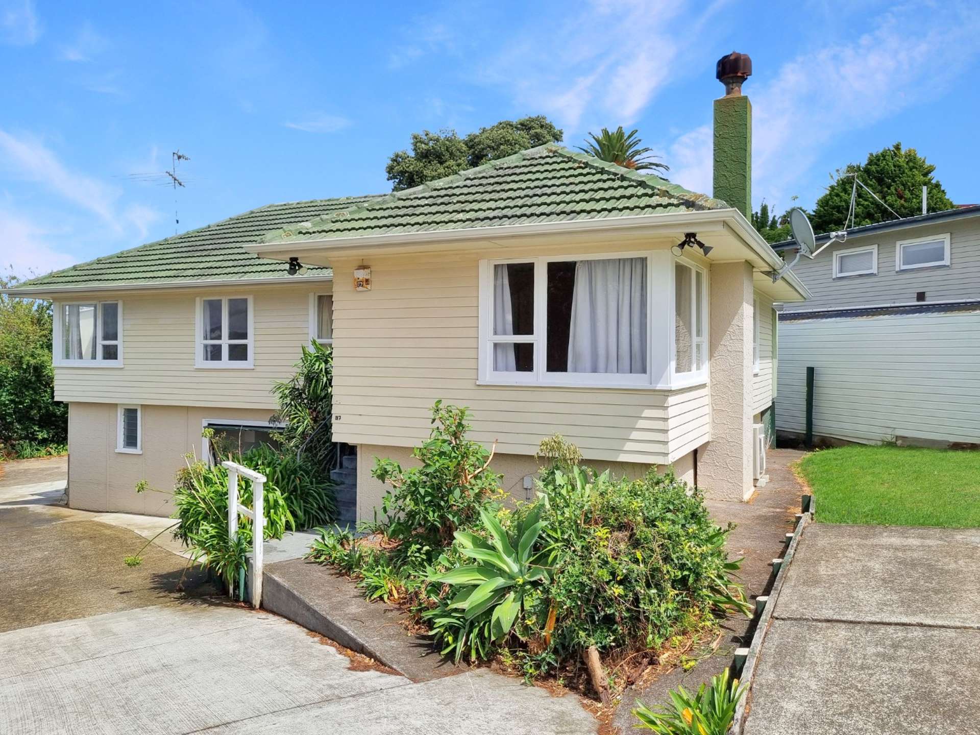 37 Chatsworth Crescent Pakuranga Heights_0