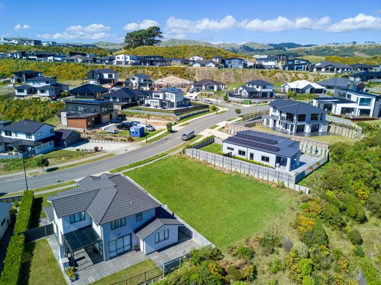 36 Waitaria Terrace Aotea_7