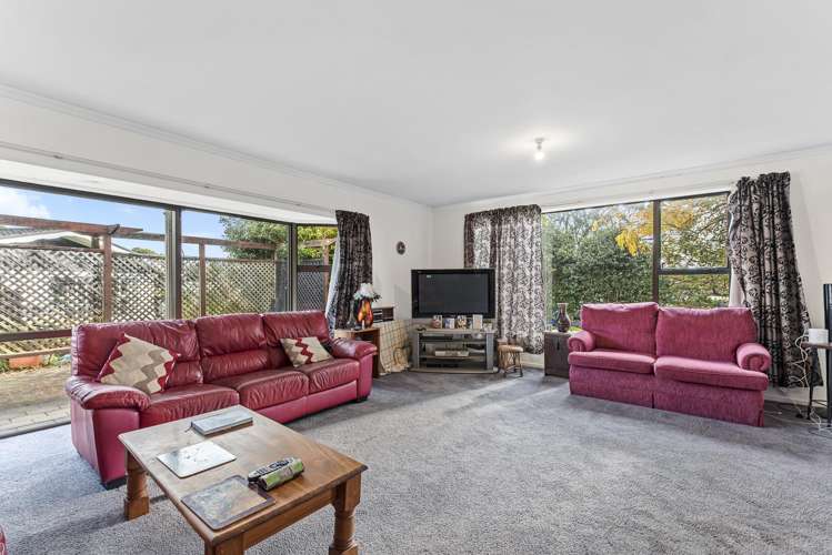 7 Hickford Place Okato_3