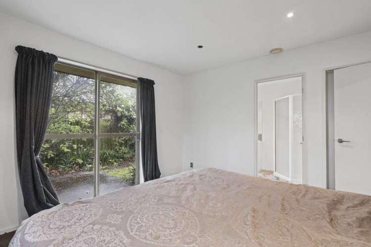 7 School Lane Kirwee_13