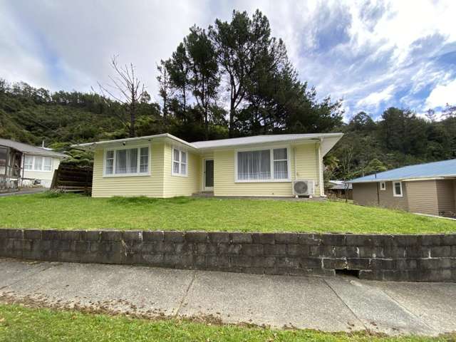 3 Bedroom plus Study in Stokes Valley
