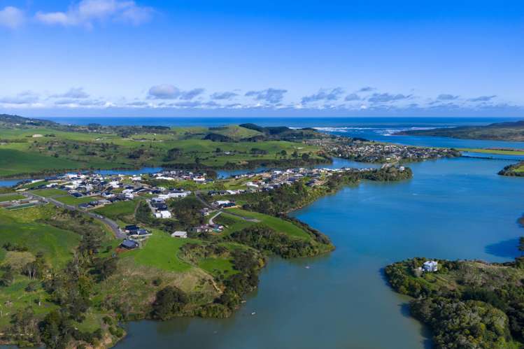 13 Ruruhi Street Raglan_14