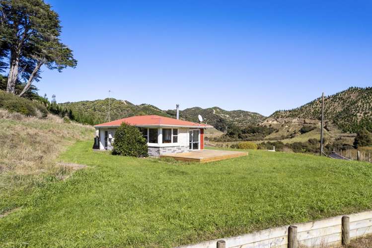 2560 Rawhitiroa Road Eltham_36
