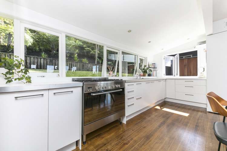 86 Takahe Road Titirangi_9