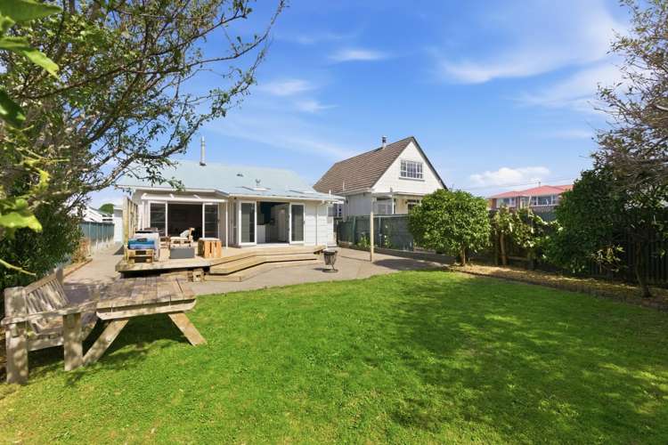 60 Tukapa Street Westown_30