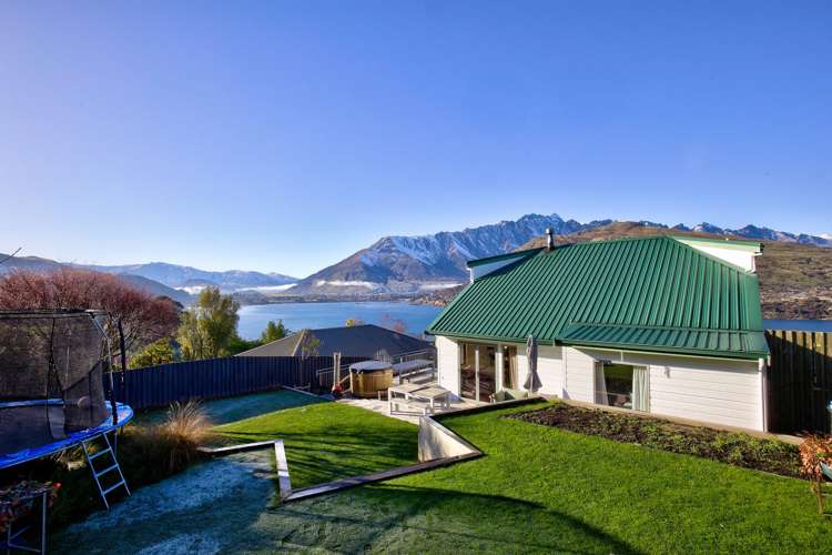 5 Golden Terrace Queenstown_13