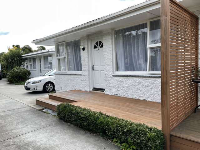 2/5 Pitt Place Saint Albans_1
