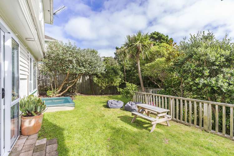 85 Kinghorne Street Strathmore Park_13