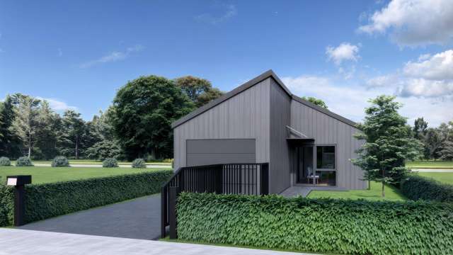 Easy Living in the Heart of Lakeside