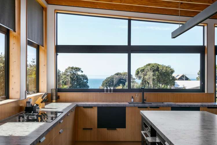 11 Sandy Cove Wainui Beach_2